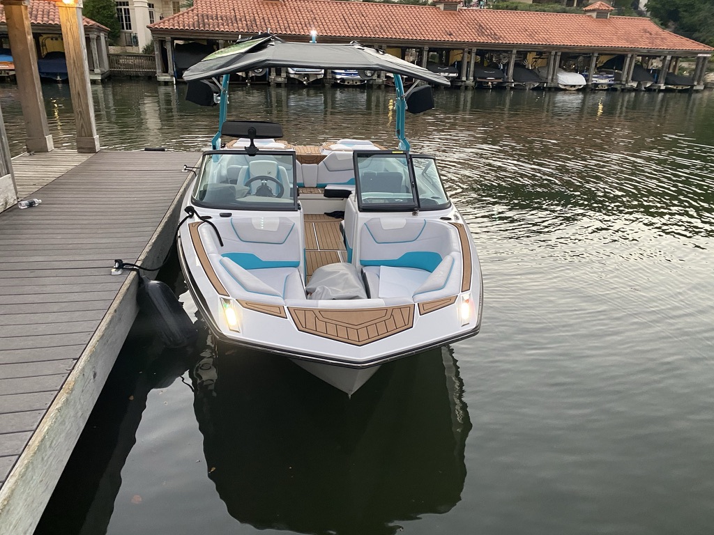 2018 Super Air Nautique GS 22 Team Edition