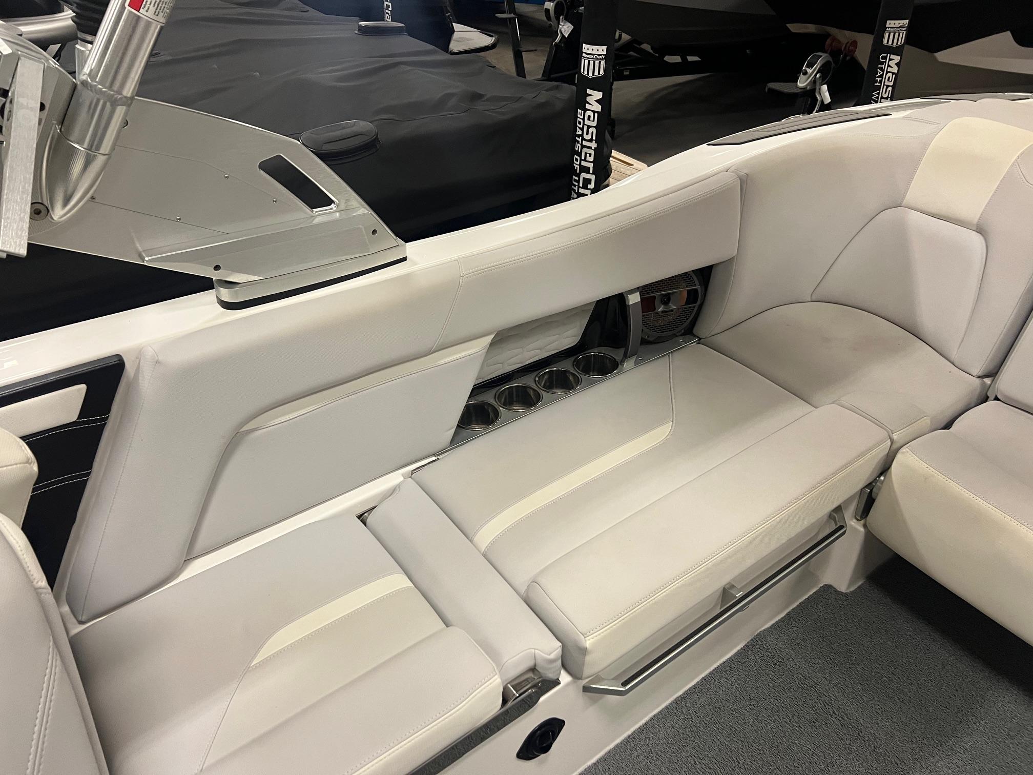 2020 Mastercraft X24 , 394 hrs Icon