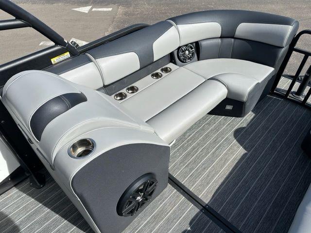 2021 Montara Surf Boss 25