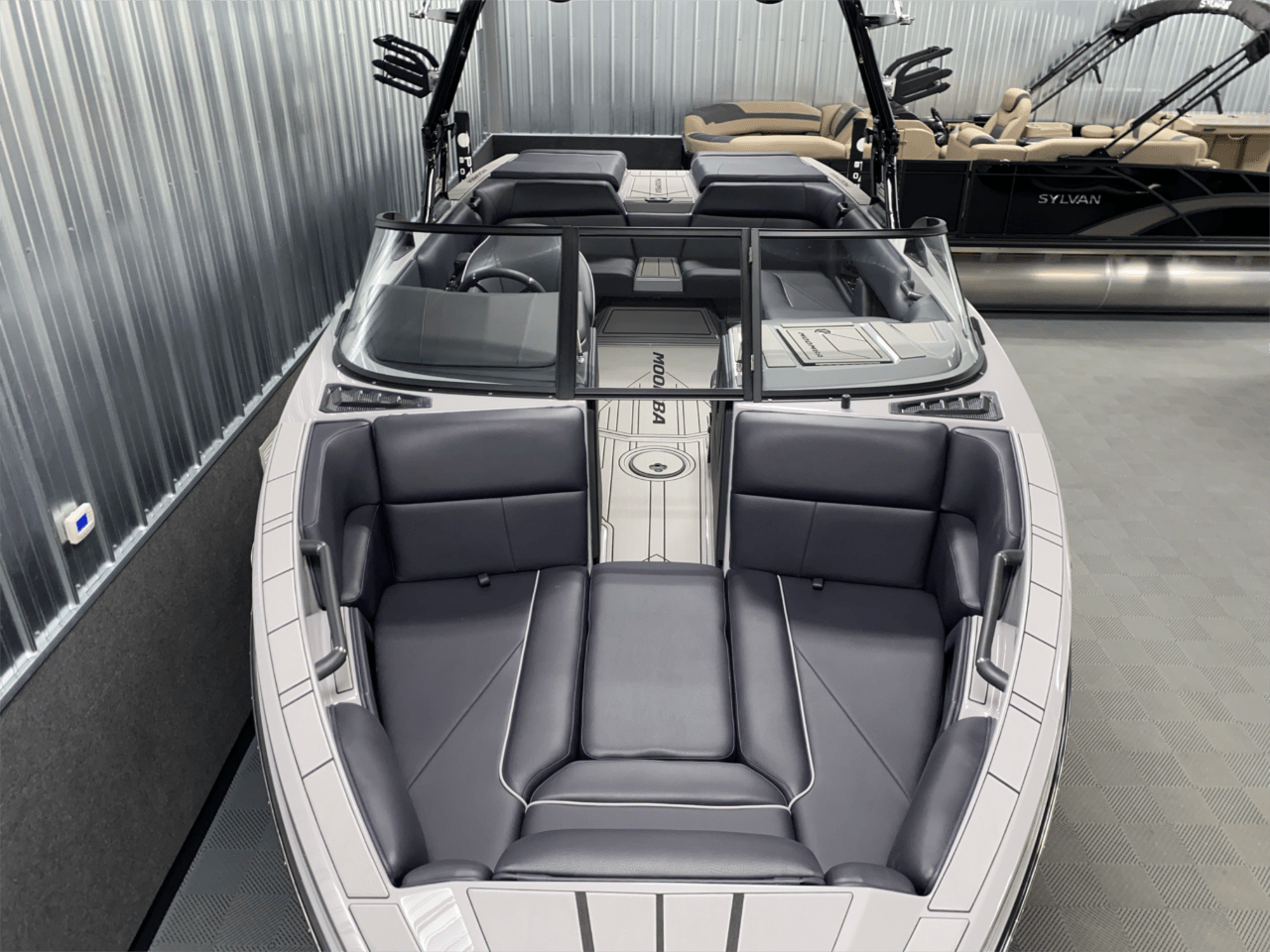 boat.Title