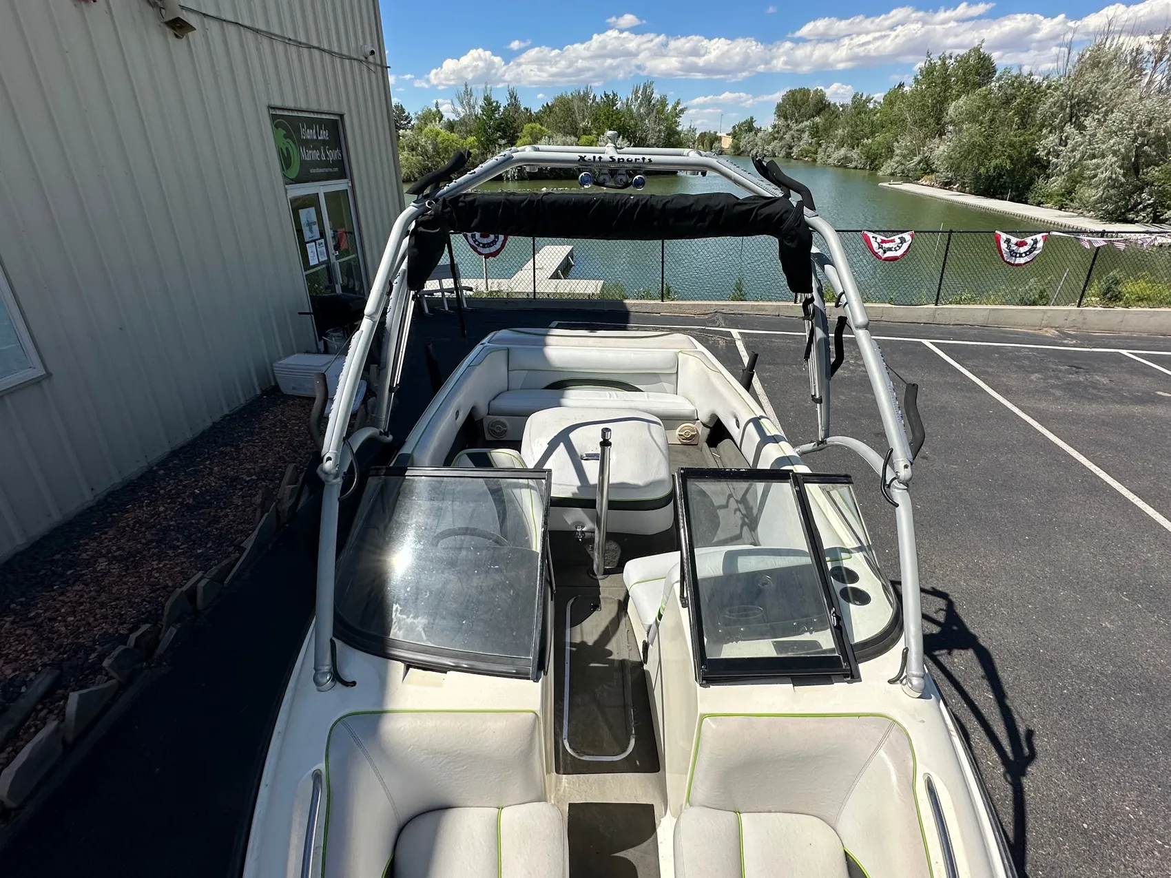 2003 Supreme 220 SP