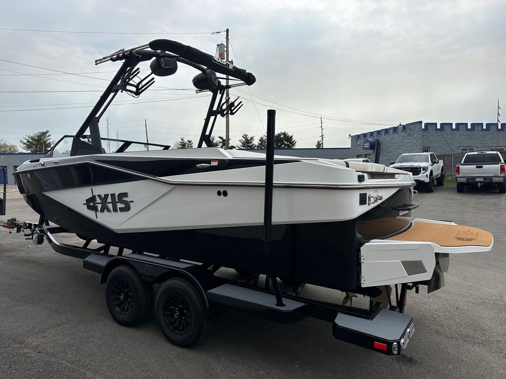 2025 Axis Wake Research T235