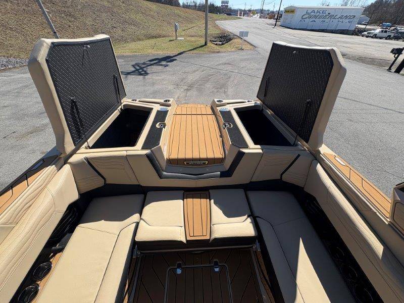 2025 Nautique G23