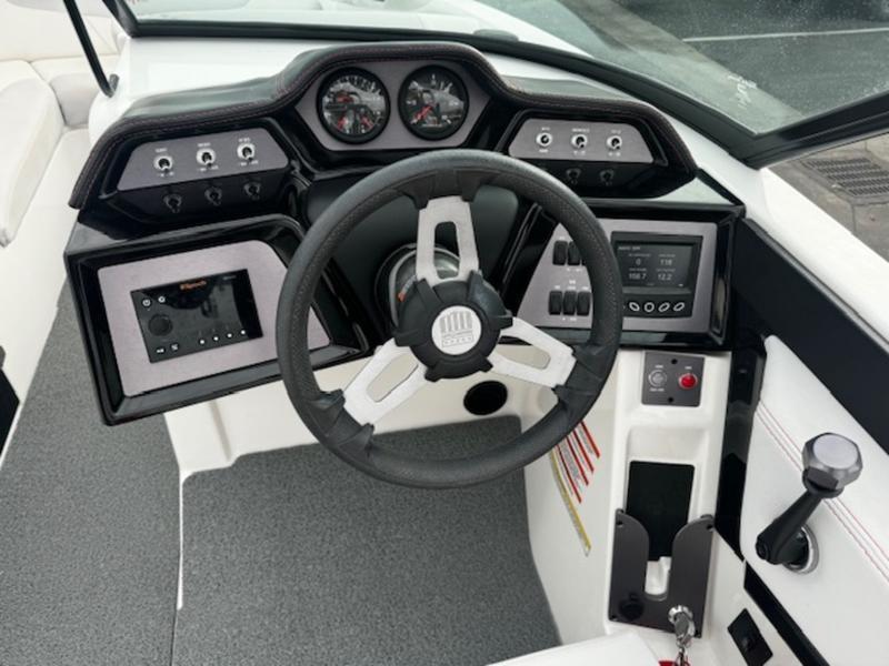 2021 MasterCraft NXT22
