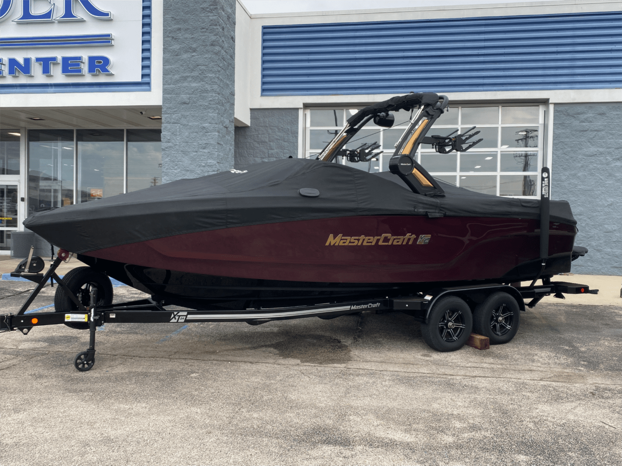 2022 MasterCraft XT24