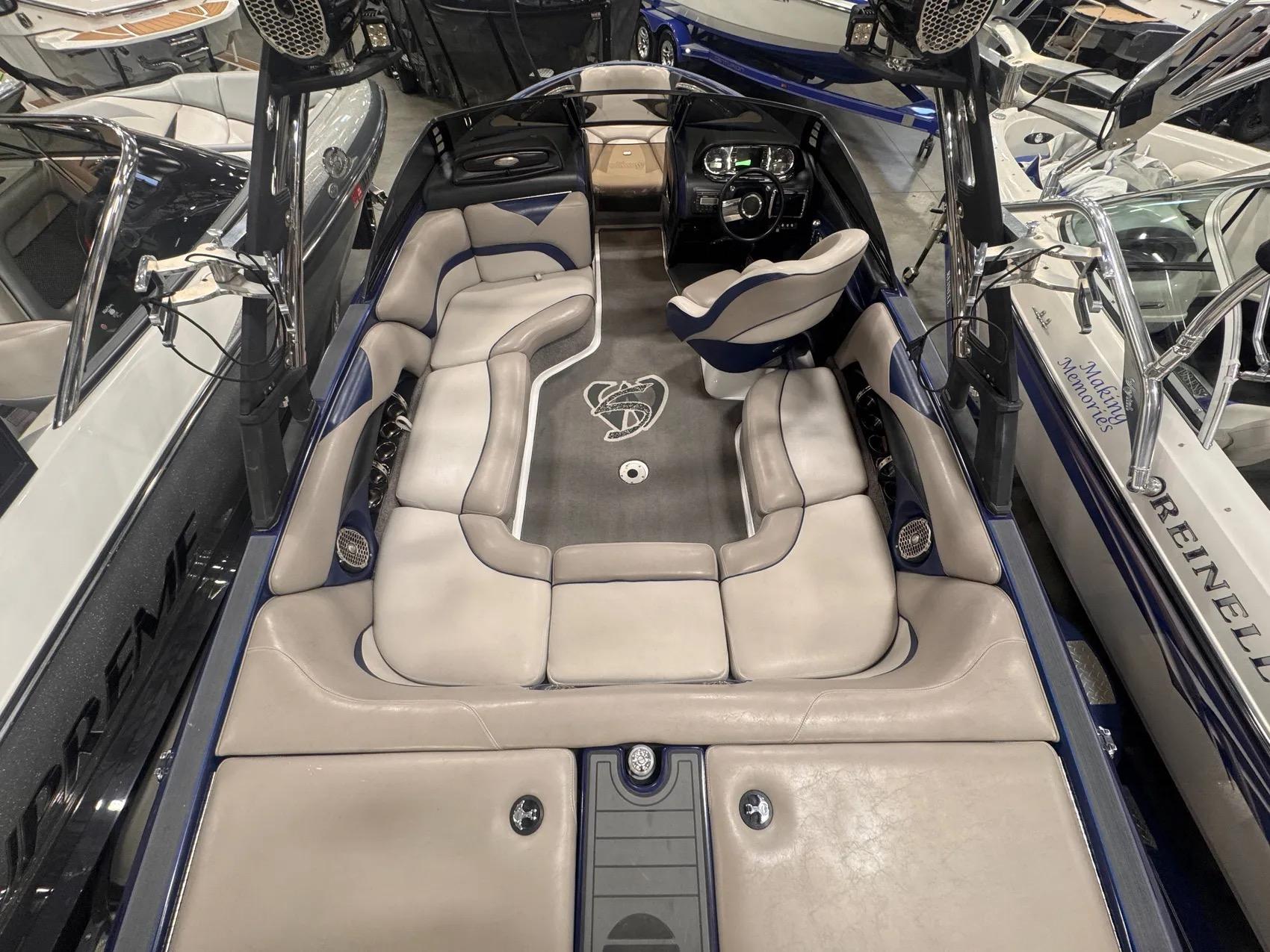 2013 Malibu Wakesetter VLX