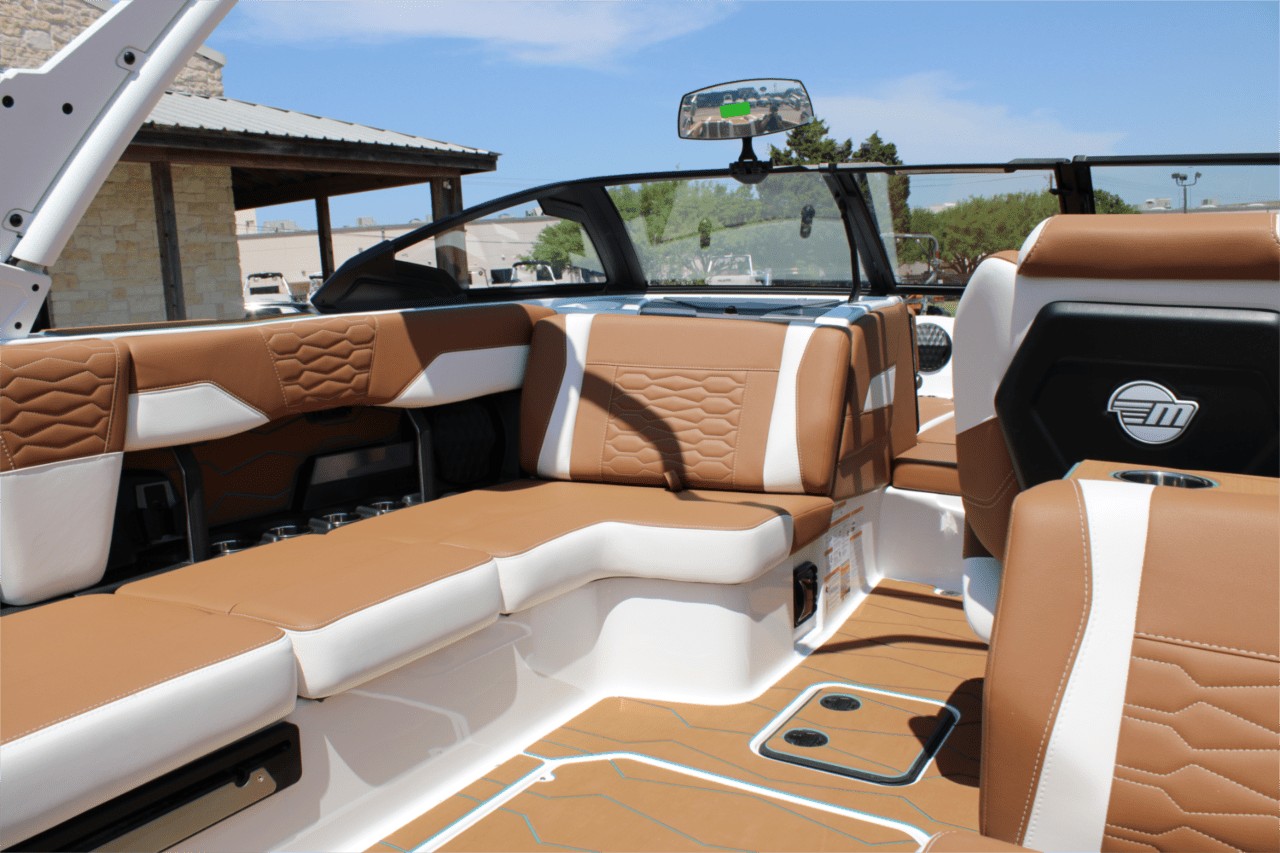 2025 Malibu 24 MXZ
