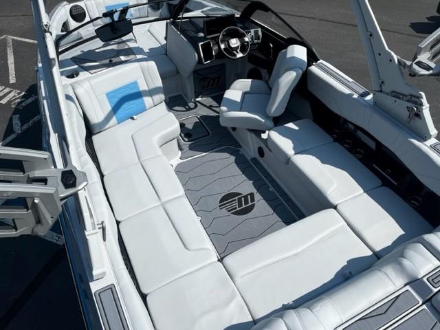 2024 Malibu 23 MXZ *Demo Discount- New*