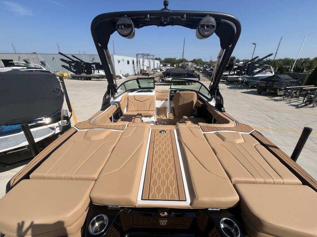 2025 MasterCraft XT20