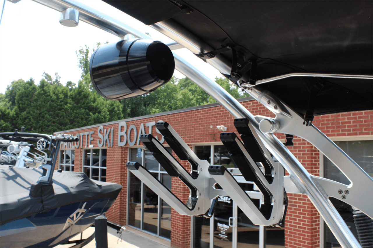 2020 MasterCraft XT22 – Excellent Condition!