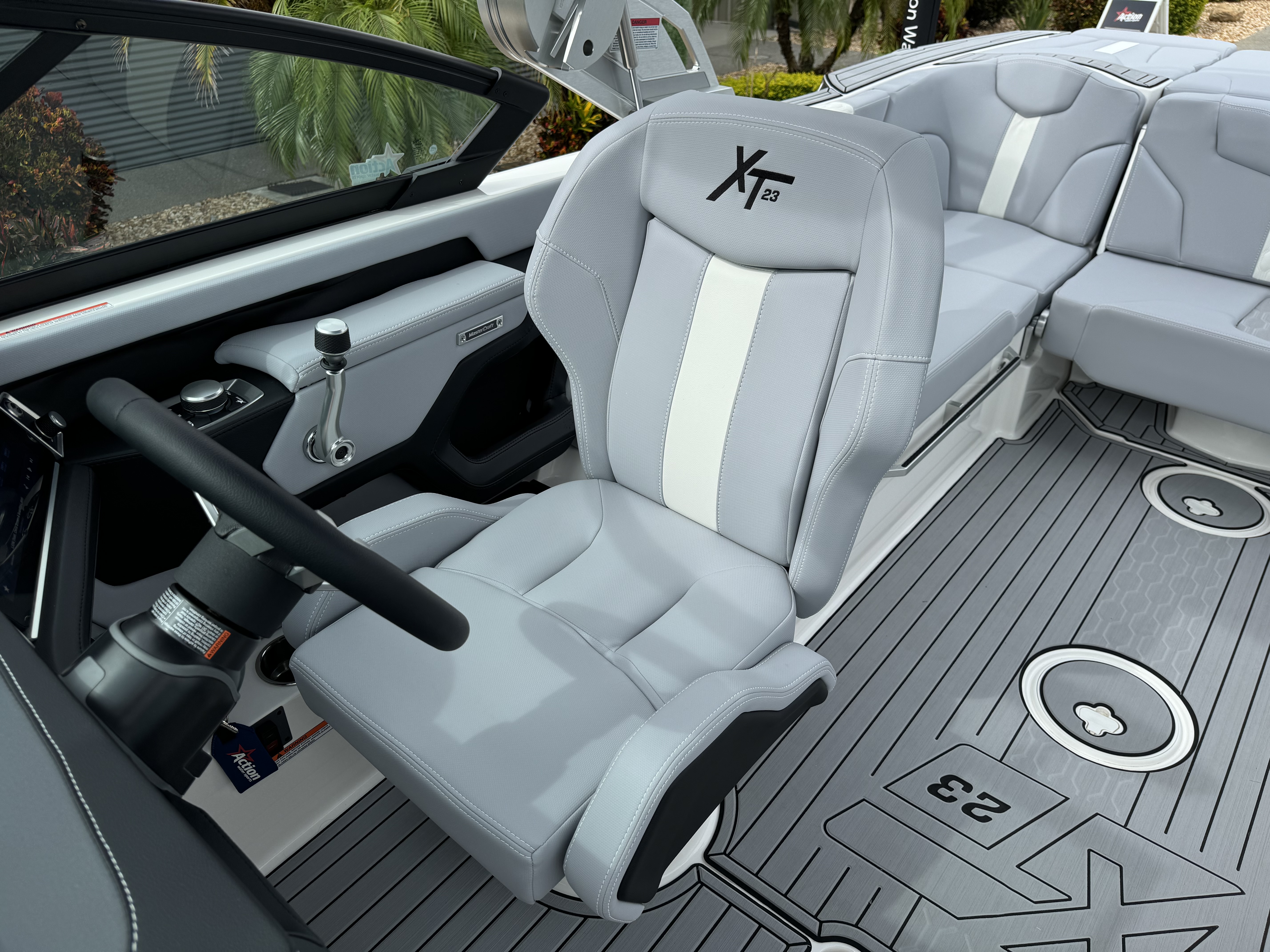 2025 MasterCraft XT23
