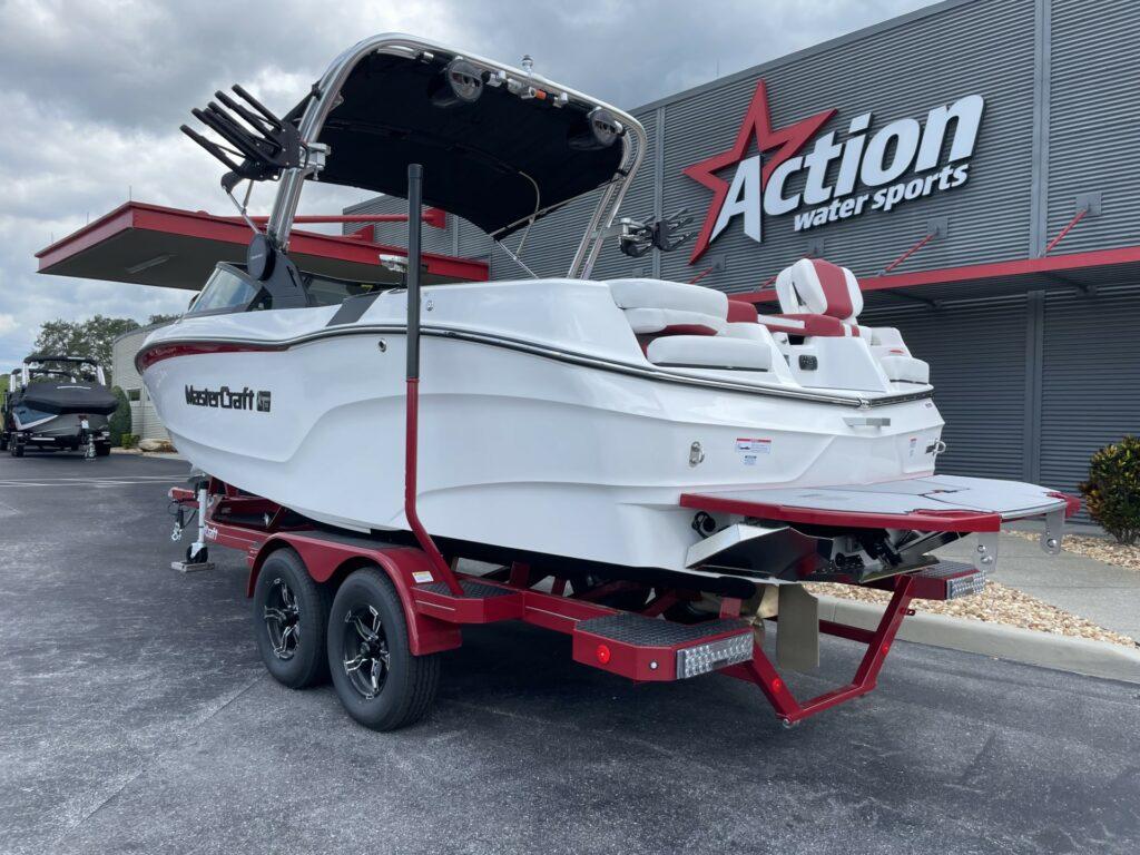 2023 MasterCraft XT22