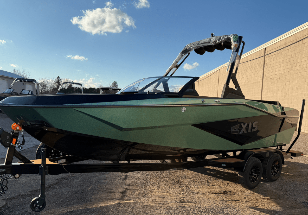 New 2025 AXIS T220 Wake Boat w/ Trailer