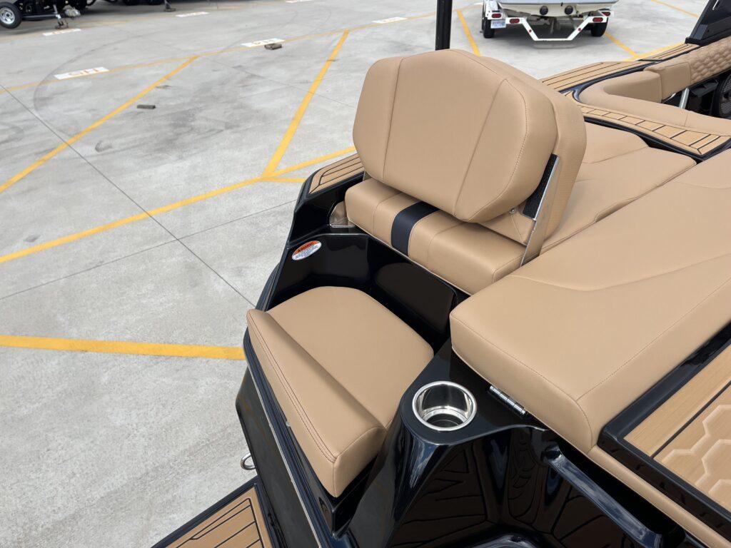 2025 MasterCraft XT22