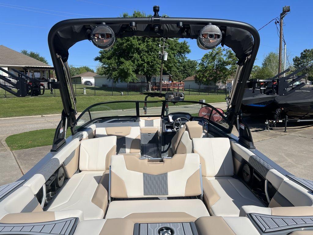2024 MasterCraft XT24