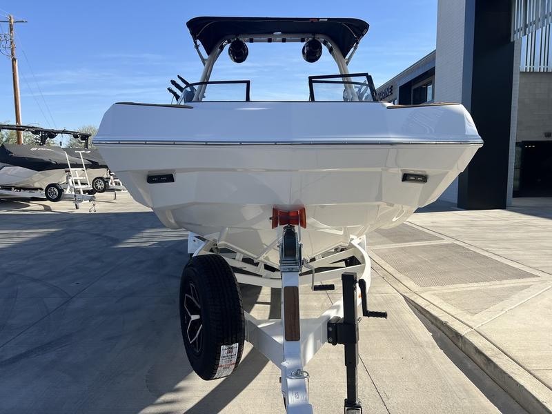 2025 Moomba Max