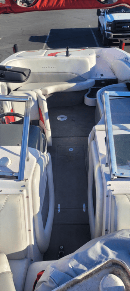 2004 NAUTIQUE SUPER AIR 226