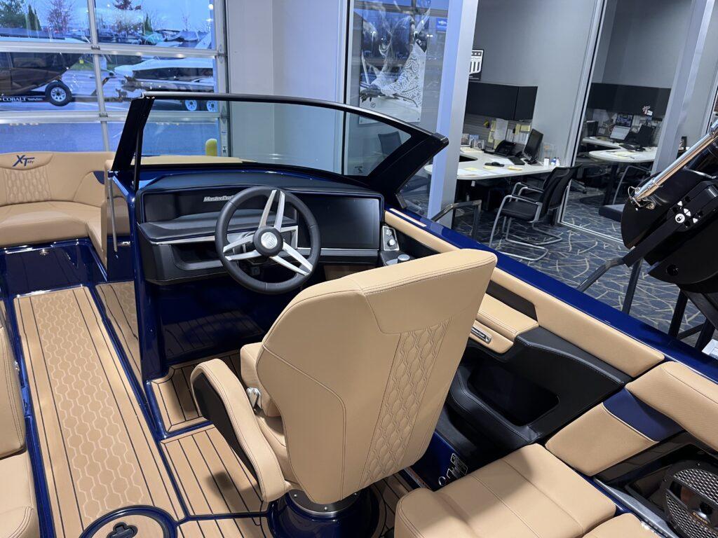 2025 MasterCraft XT22T
