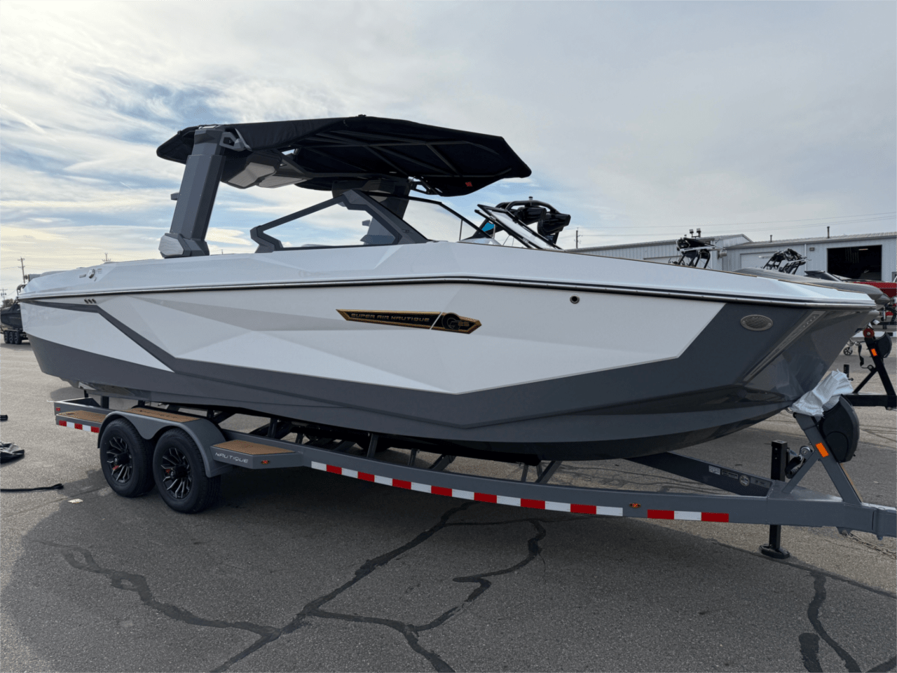 2025 Nautique G23