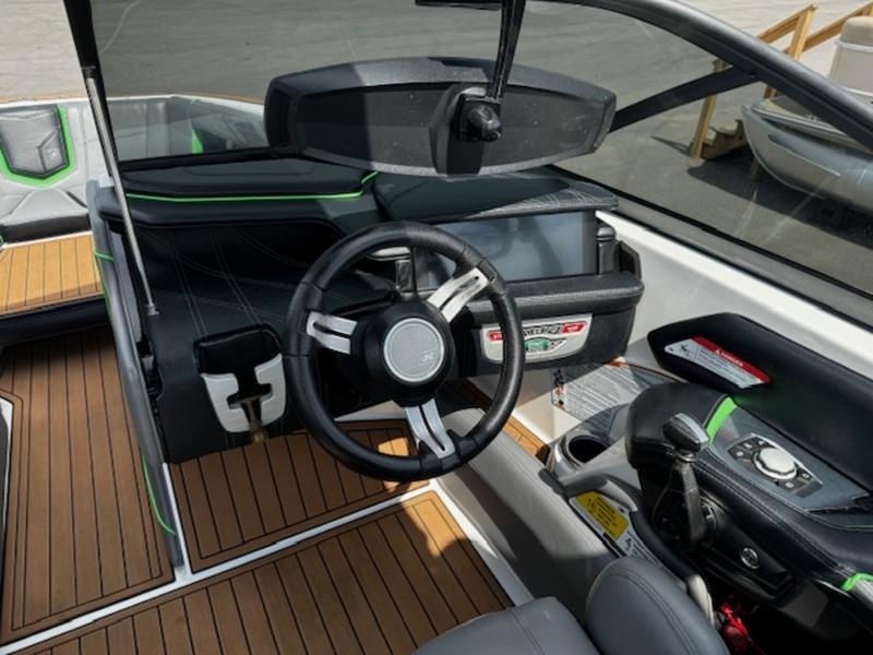 2017 Nautique G23