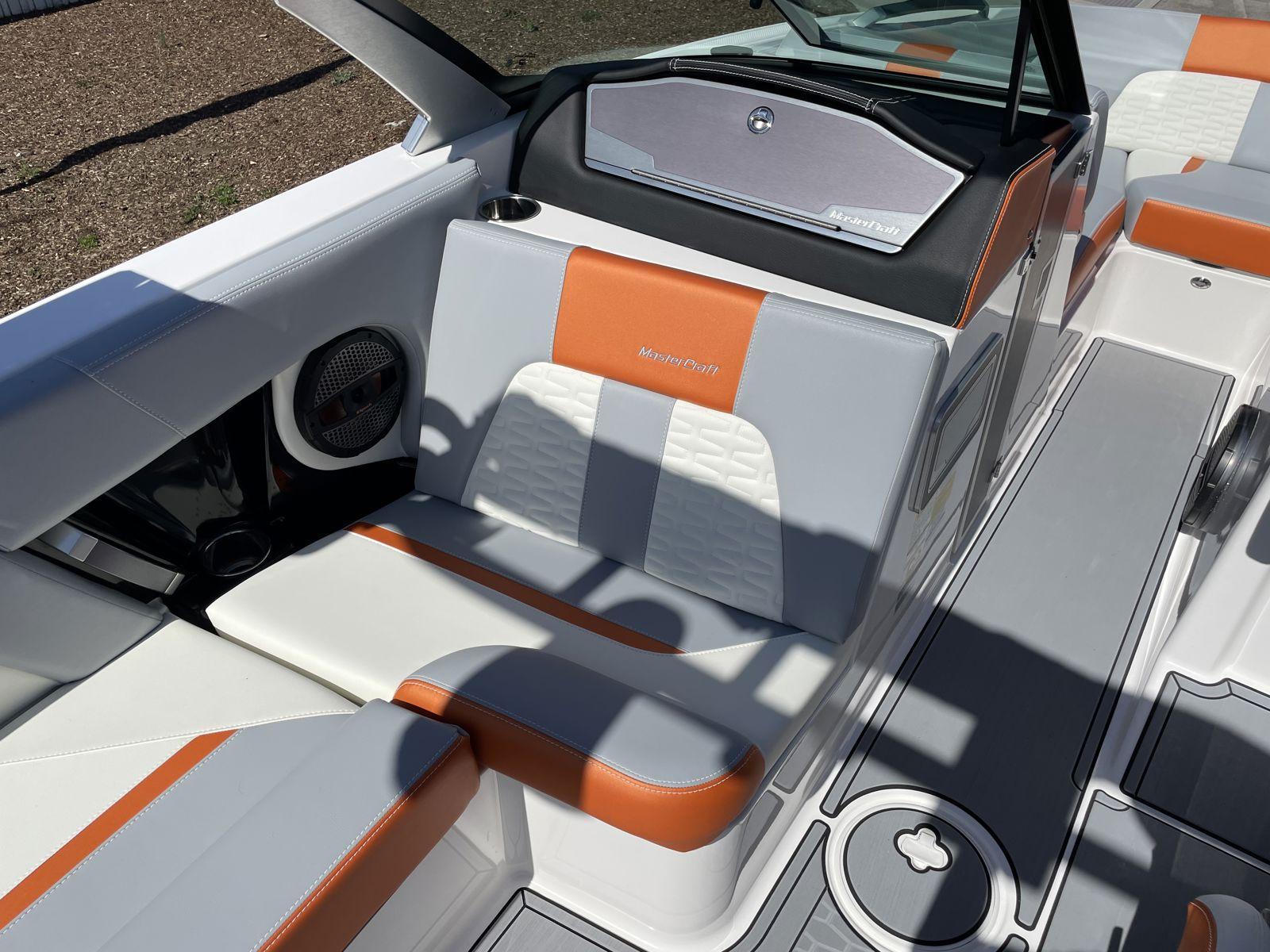 2024 MasterCraft X22