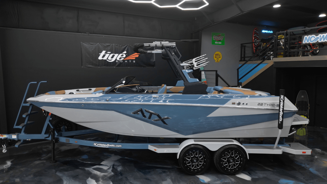 boat.Title