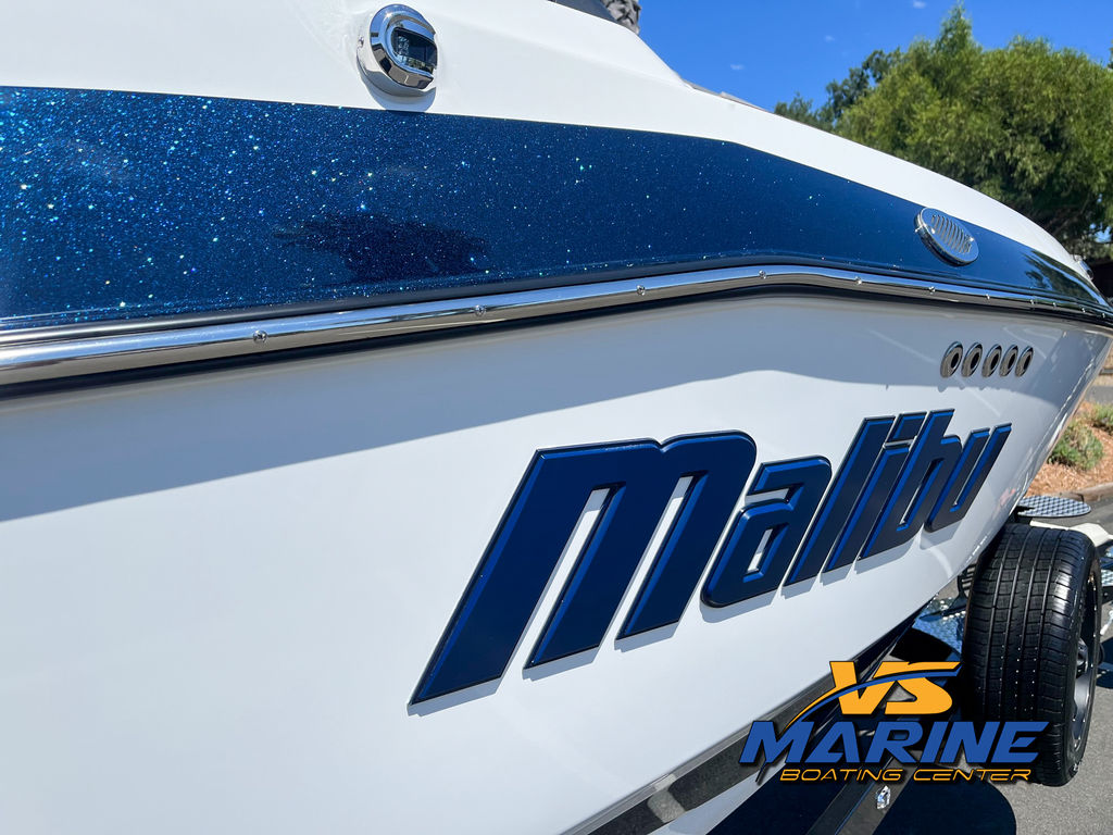2024 Malibu Boats 25 LSV