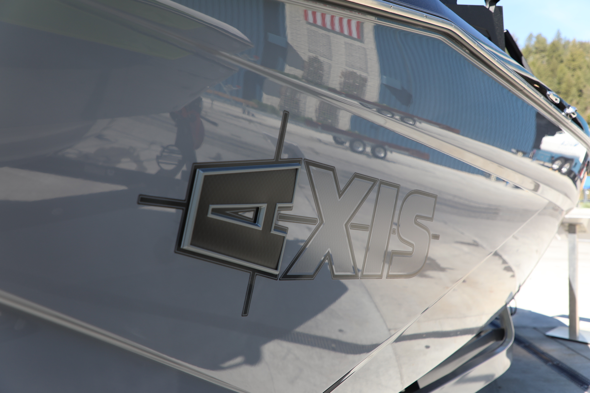 2024 Axis T250