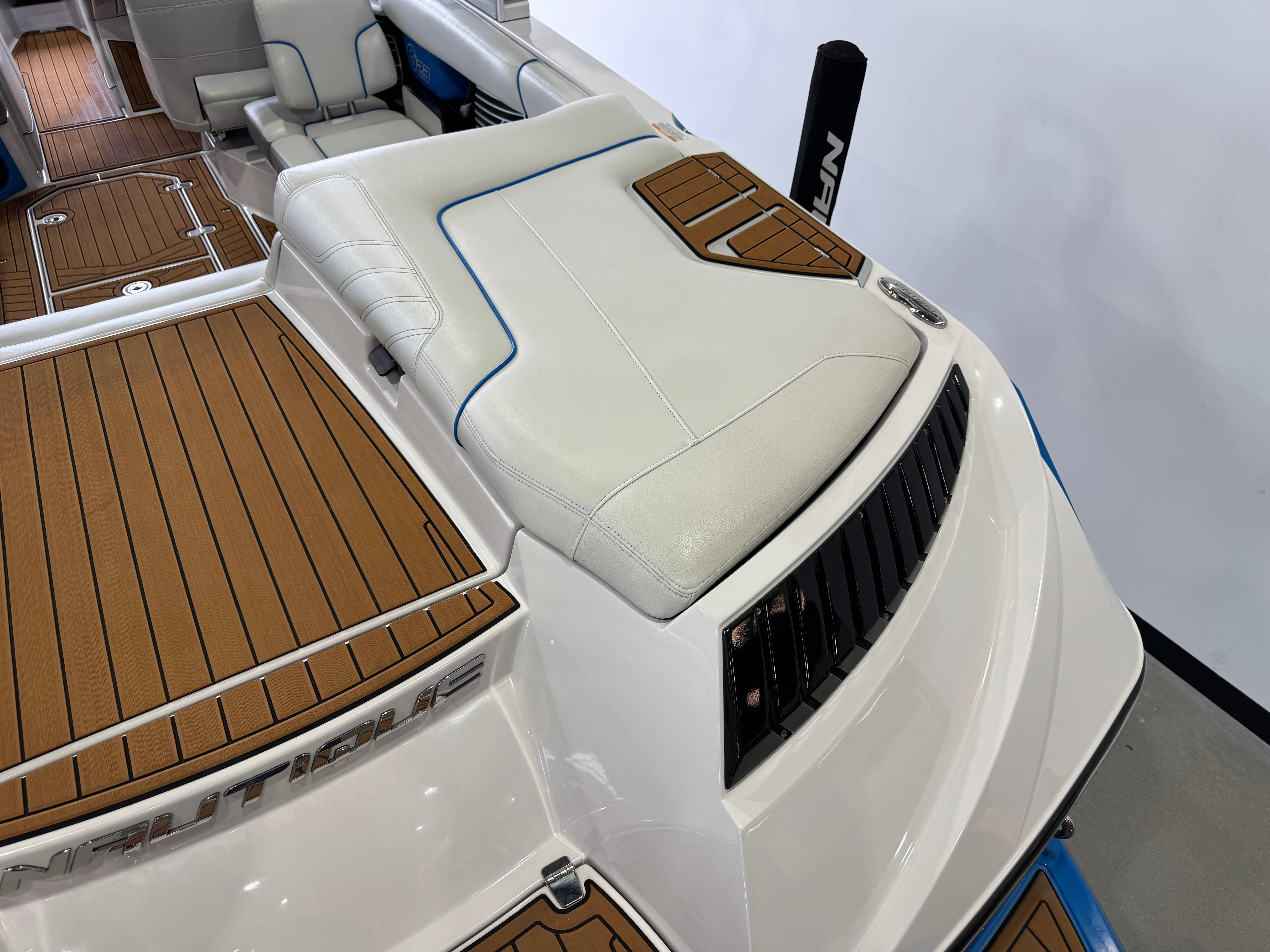 2013 Nautique Super Air Nautique
