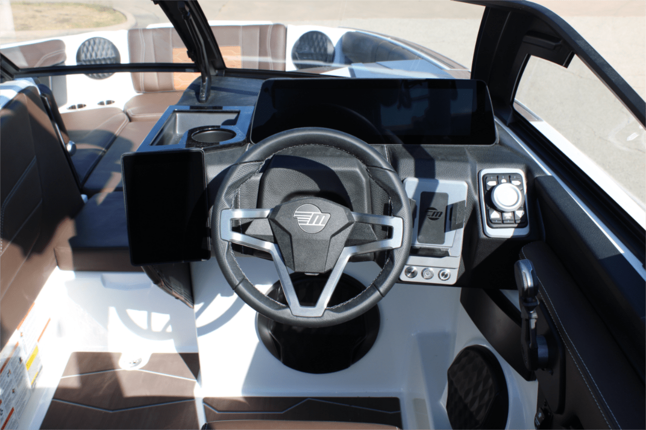2025 Malibu 22 MXZ