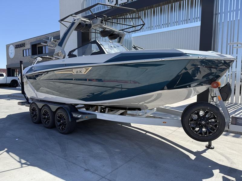 boat.Title