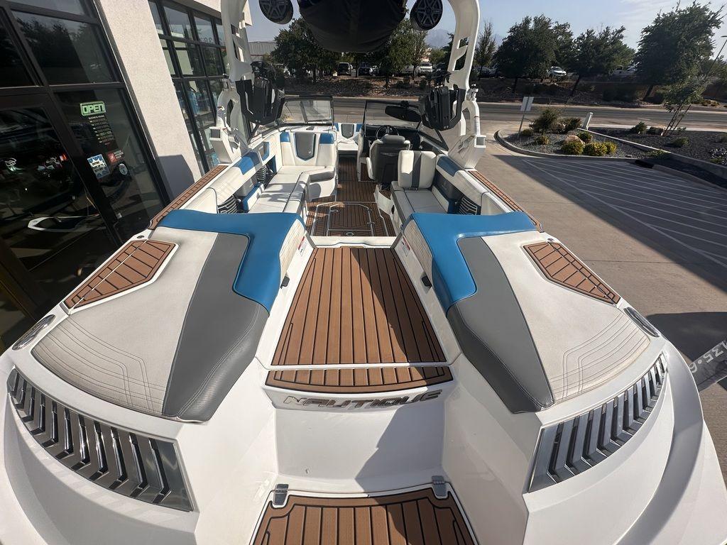 2018 nautique G25