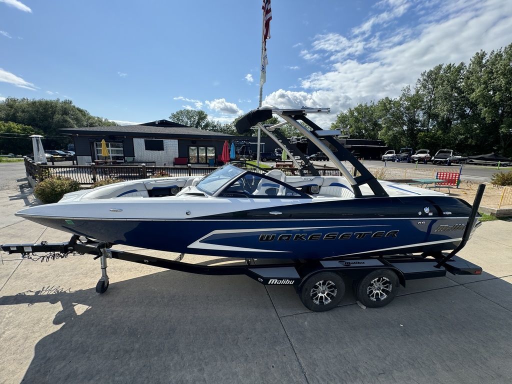 2016 Malibu Boats 22 MXZ