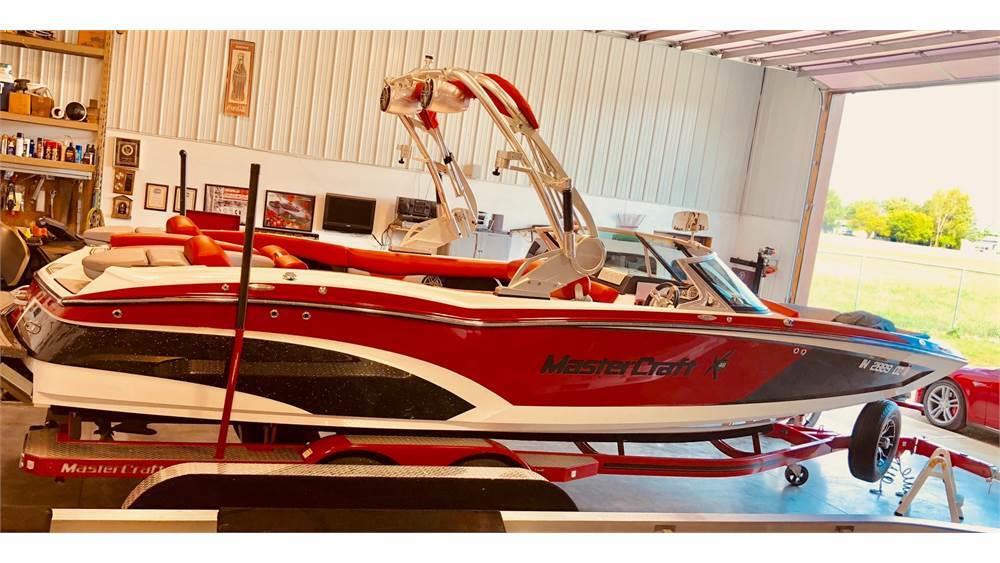 2016 MasterCraft X46 - Price Reduced!