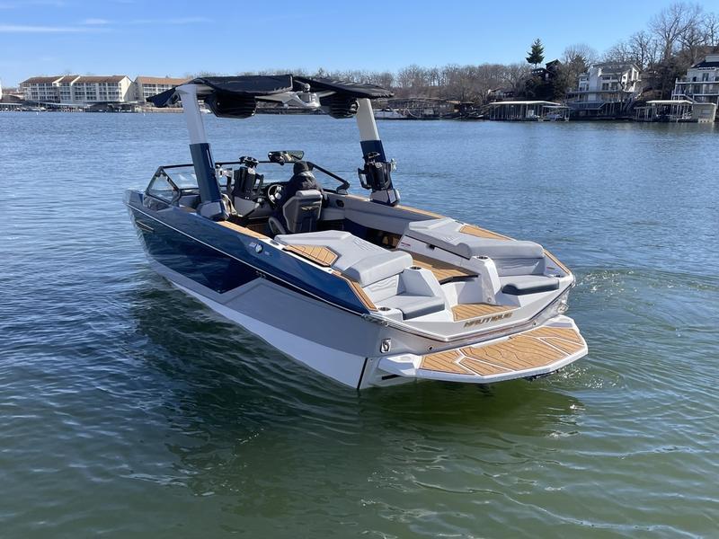 2025 Nautique G25