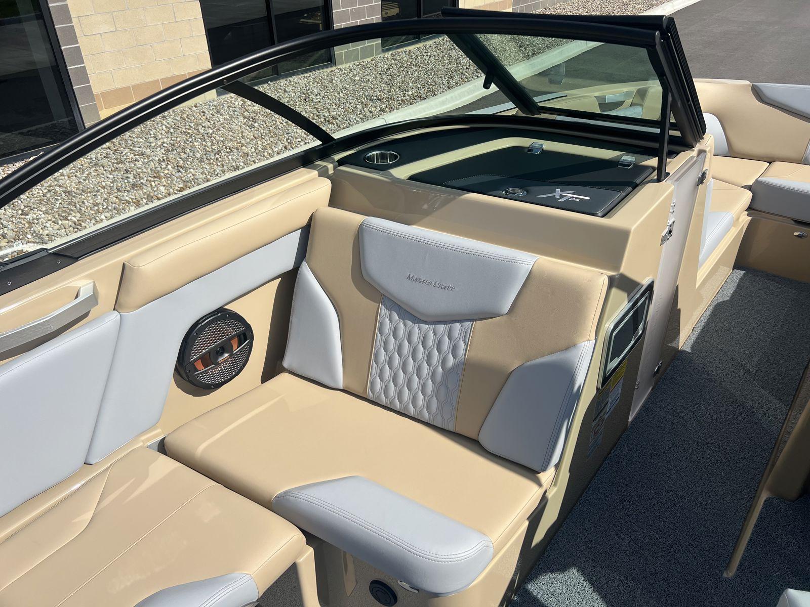 2024 MasterCraft XT24