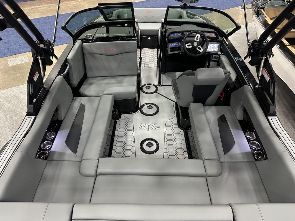 2025 MasterCraft NXT20