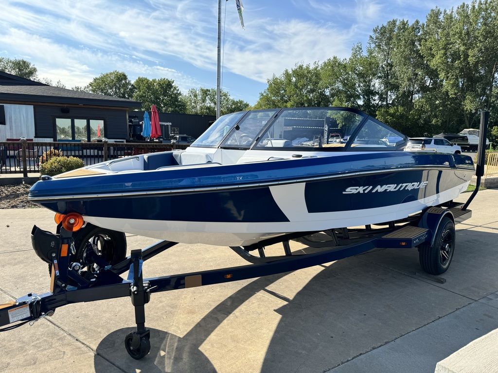 2025 Nautique Ski Nautique 200