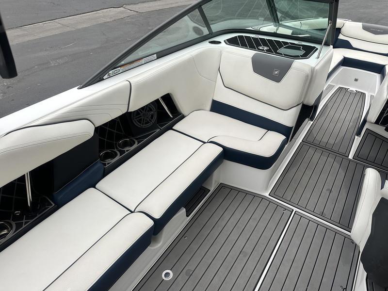 2019 Nautique GS22