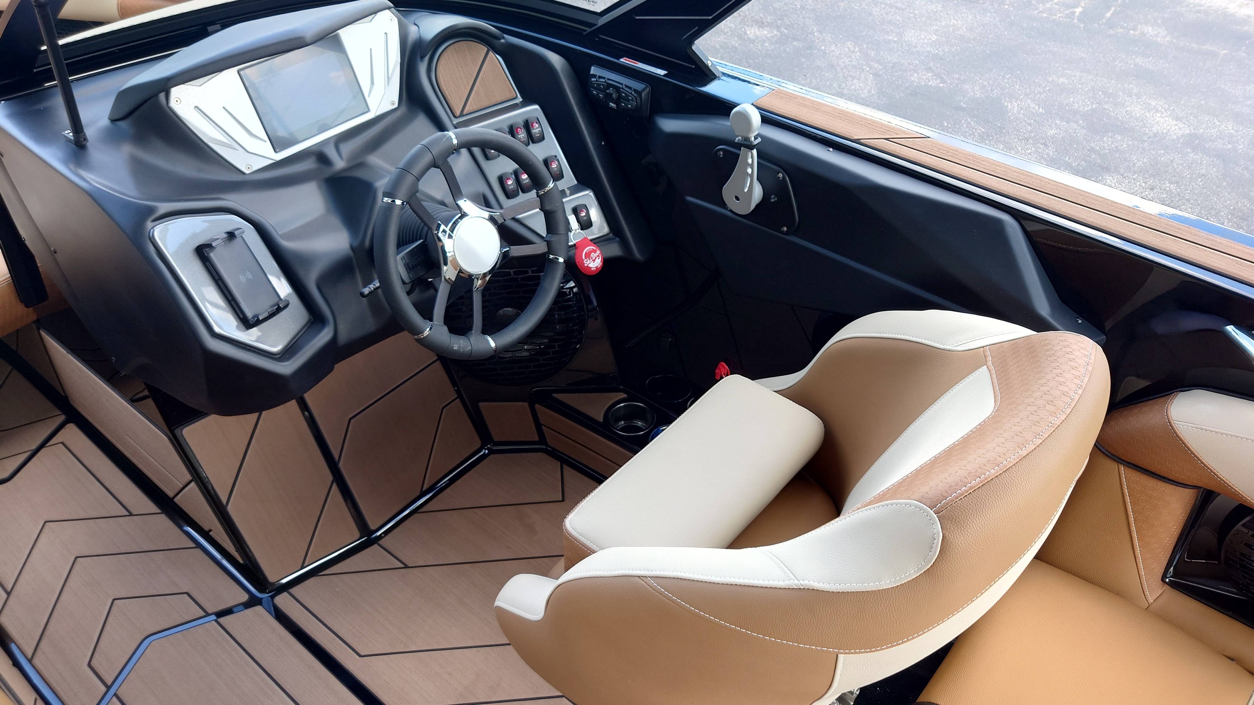 2024 Supreme S220