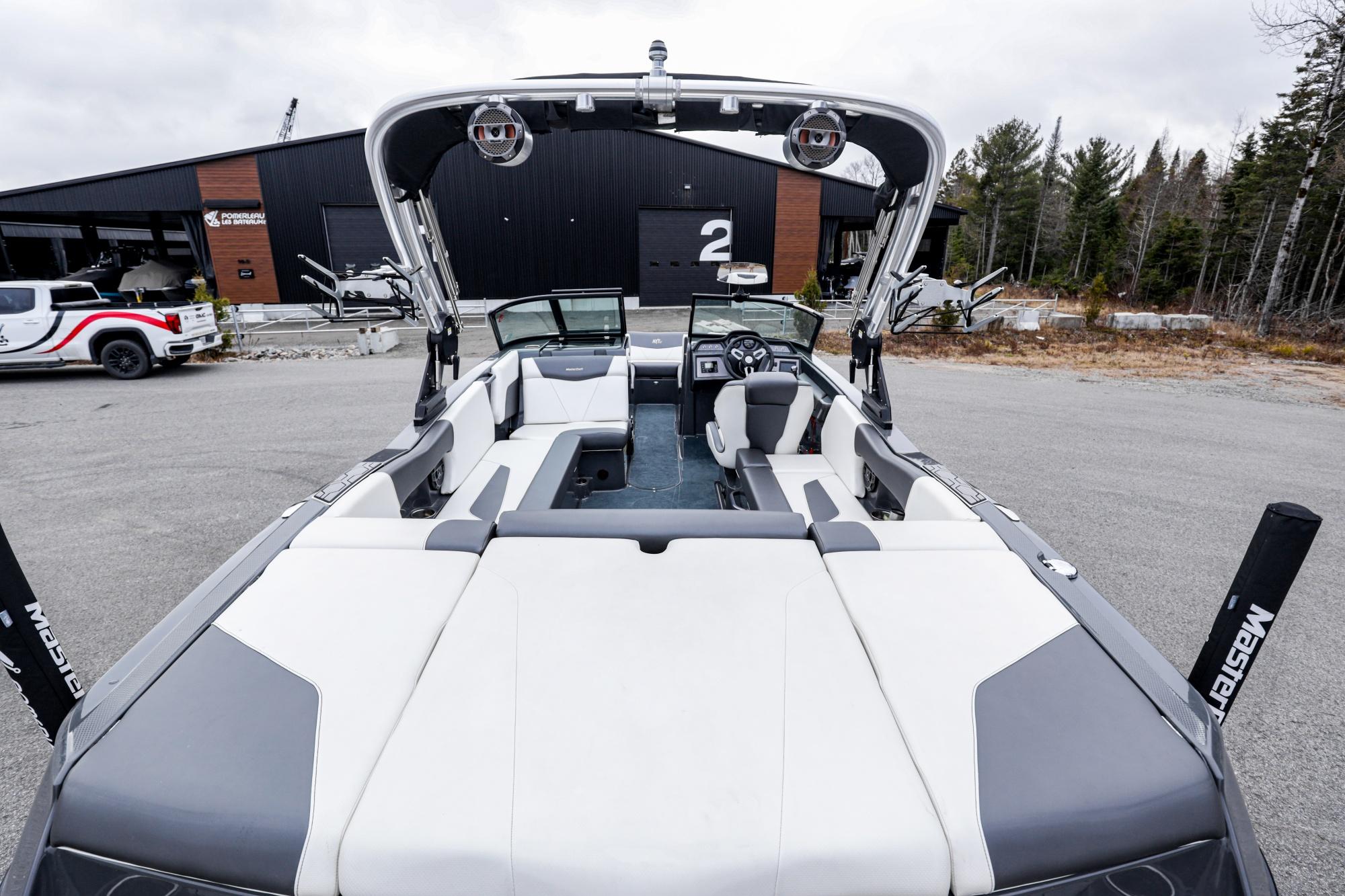 MasterCraft NXT 22
