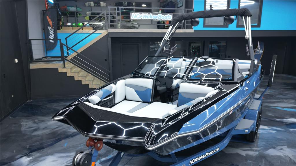 2021 Axis A20 ** Only 65 Hours **