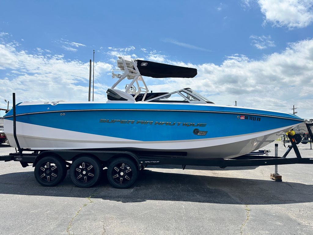 2014 Nautique G25