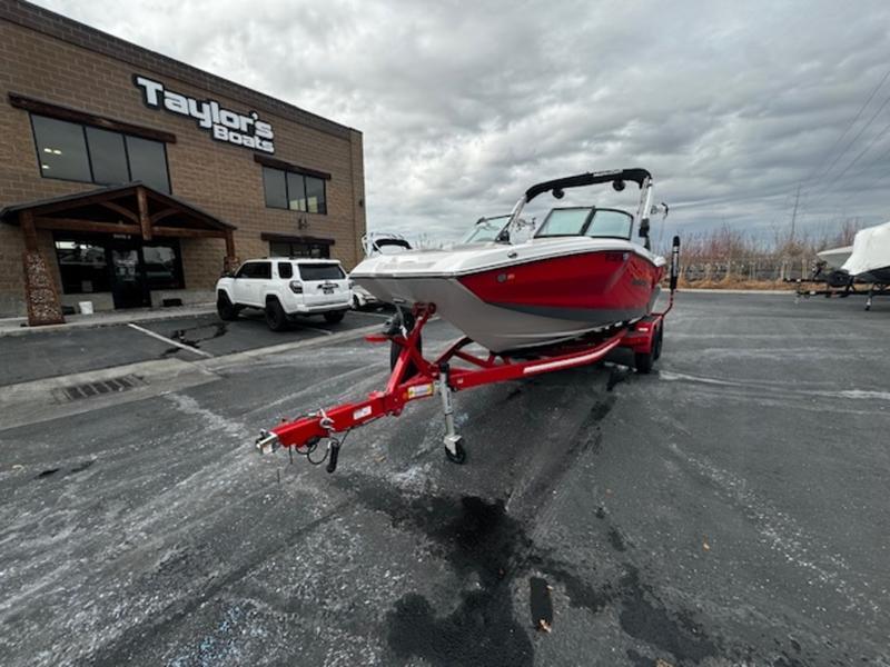 boat.Title