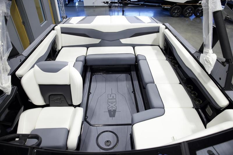 2025 Axis T250