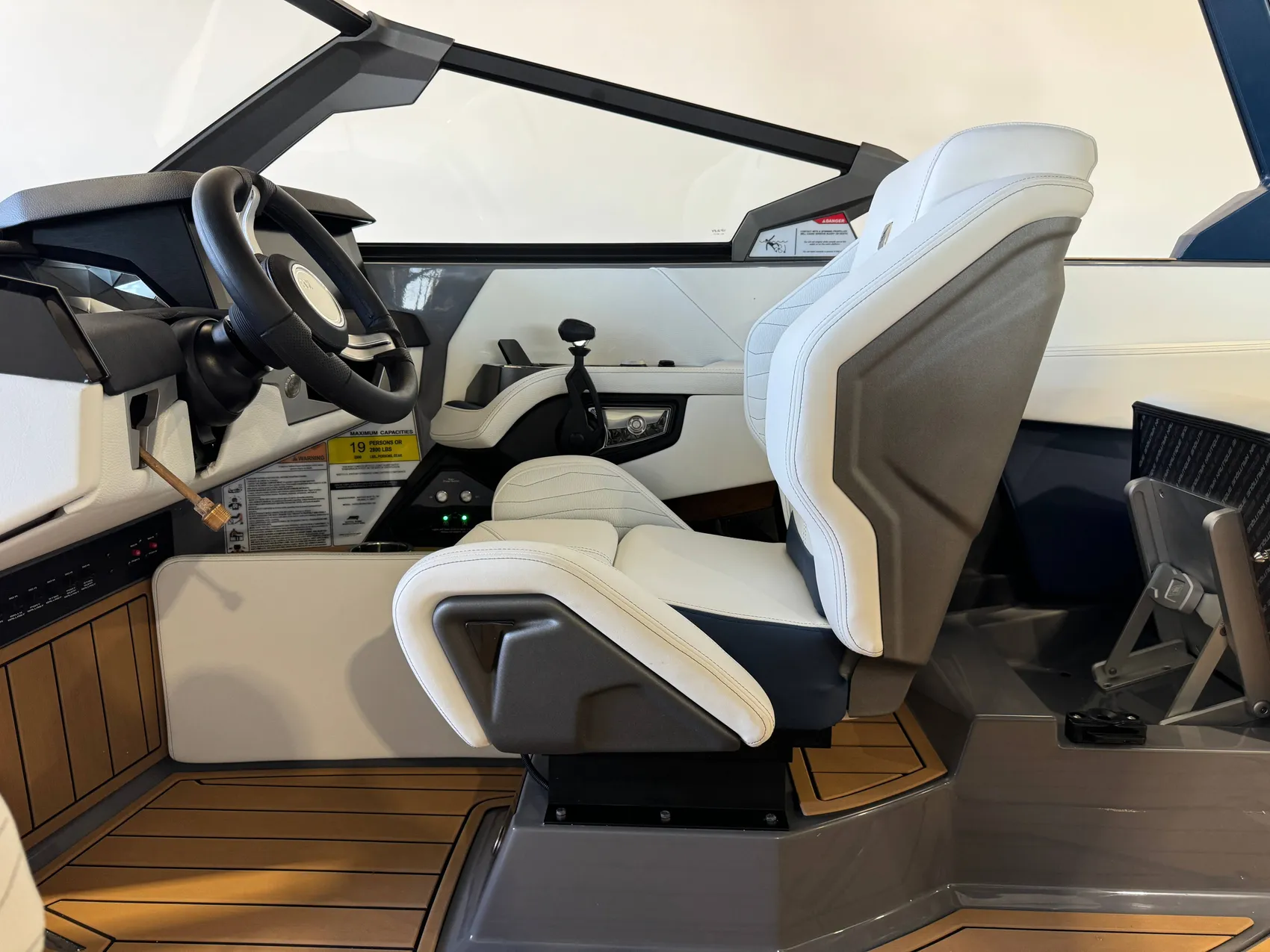 2025 Nautique G25