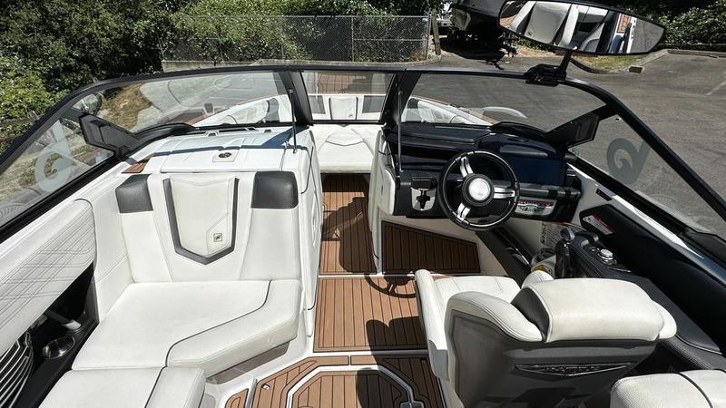 2019 Nautique G23