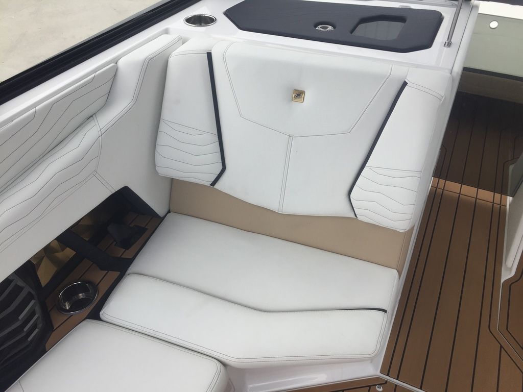 2025 Nautique Super Air Nautique G23