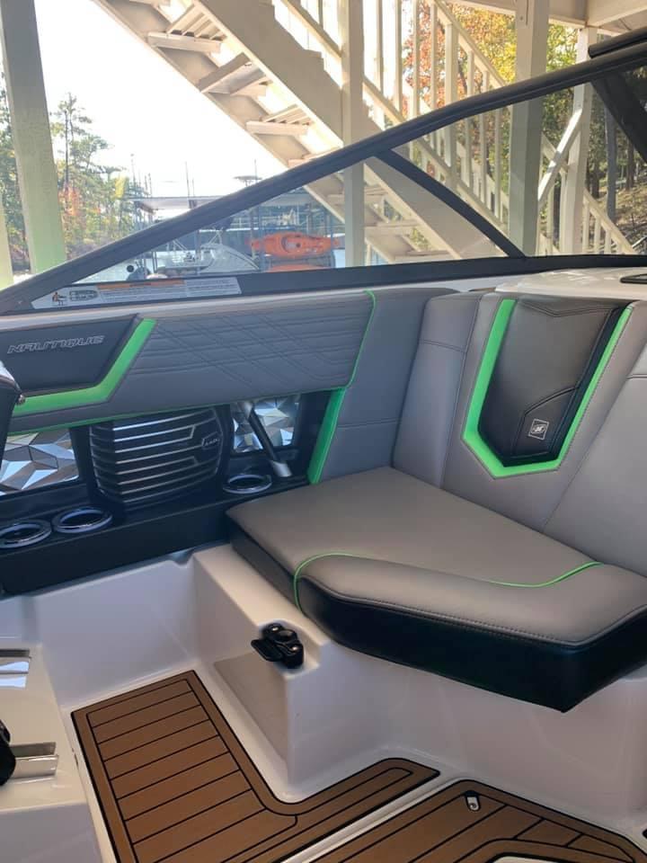 2017 Nautique G23 – Clean, great condition
