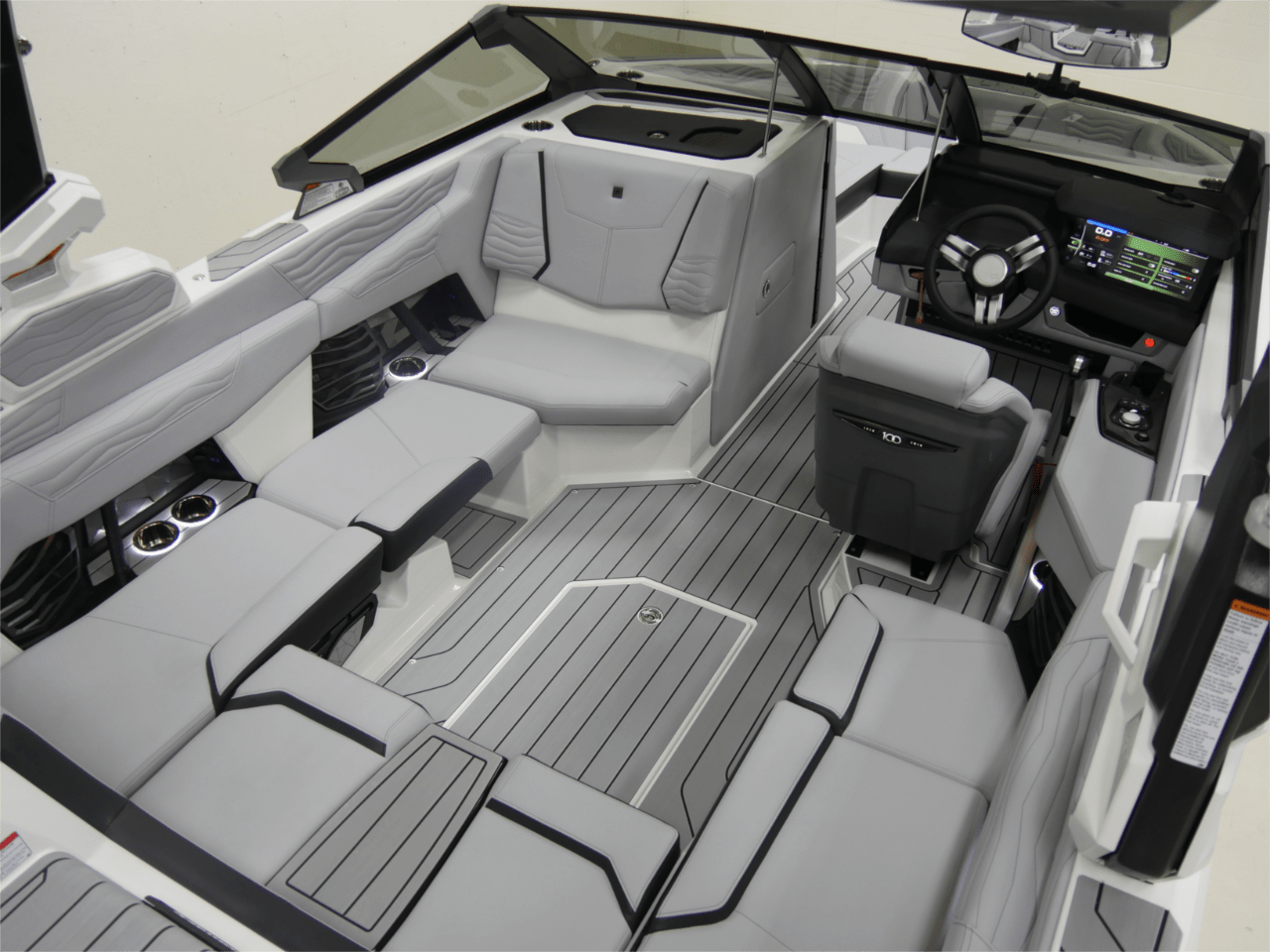 2025 Nautique G21 &#8211; Mystic White/Jet Black